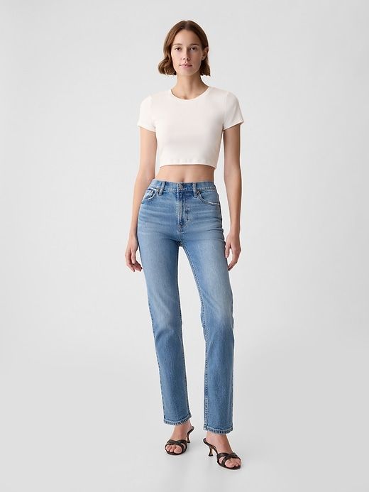 High Rise ’90s Straight Jeans 90s Straight Jeans, Gap Jeans Women, 90s Fits, Jeans Look, Gap Jeans, Pocket Jeans, Light Wash Denim, Light Denim, Fall 2024