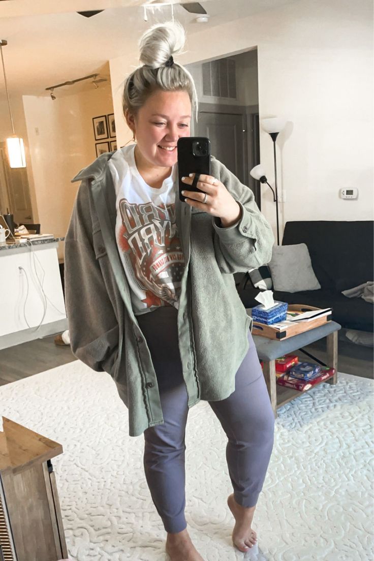 Curvy Joggers Outfit, Comfy Winter Outfits Midsize, Plus Size Lazy Day Outfits Winter, Ready To Rulu Jogger Outfit, Western Summer Outfits Plus Size, Midsize Denim Jacket Outfit, Plus Joggers Outfit, Plus Size Fall Outfits Casual Comfy, Lazy Plus Size Outfits