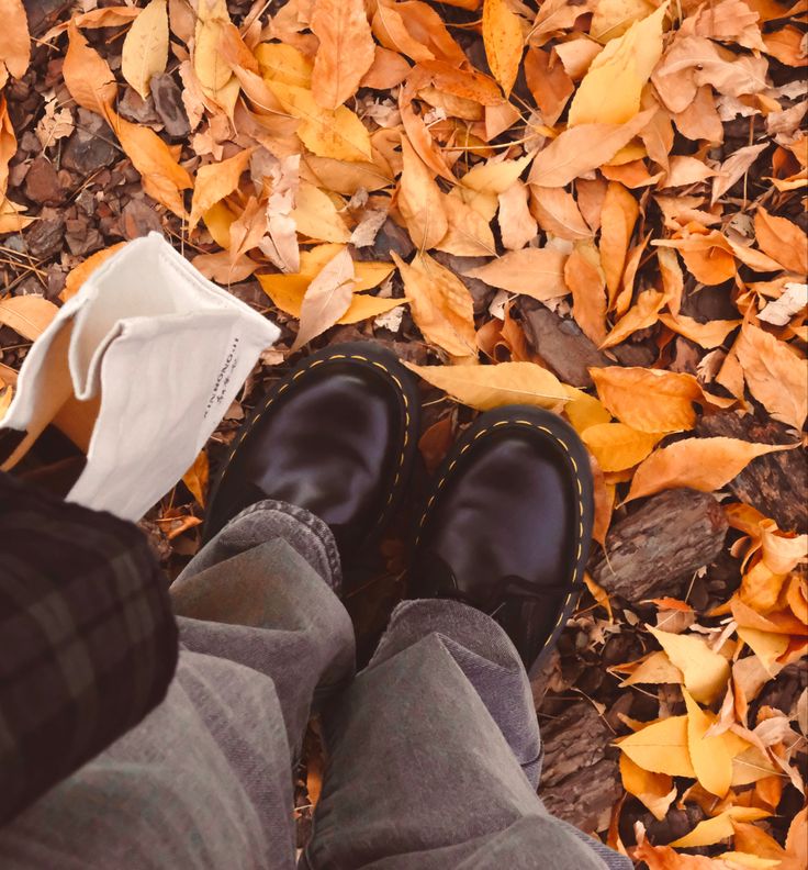 autumn vibe | fall aesthetic | fallen leaves | doc martens Doc Marten Aesthetic, Martin Aesthetic, Doc Martens Aesthetic, Doc Martin, Fall Stuff, Doc Marten, Christmas Gift List, Fallen Leaves, List Ideas