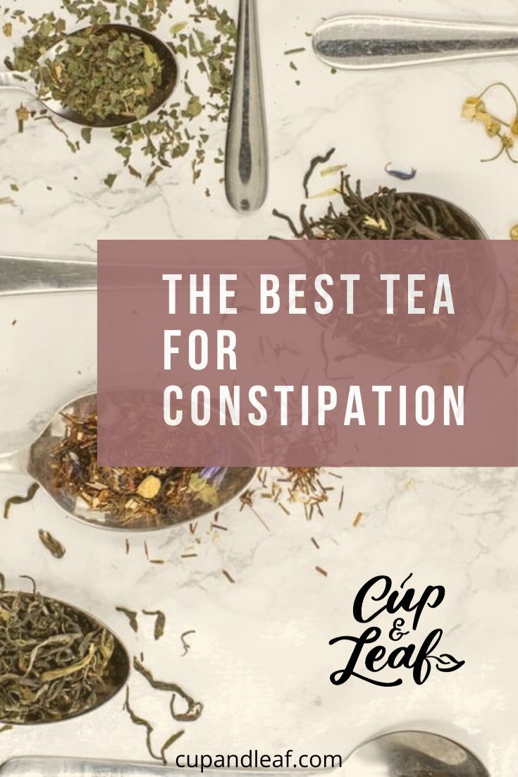 the best tea for constipatition with spoons and cups full of green tea