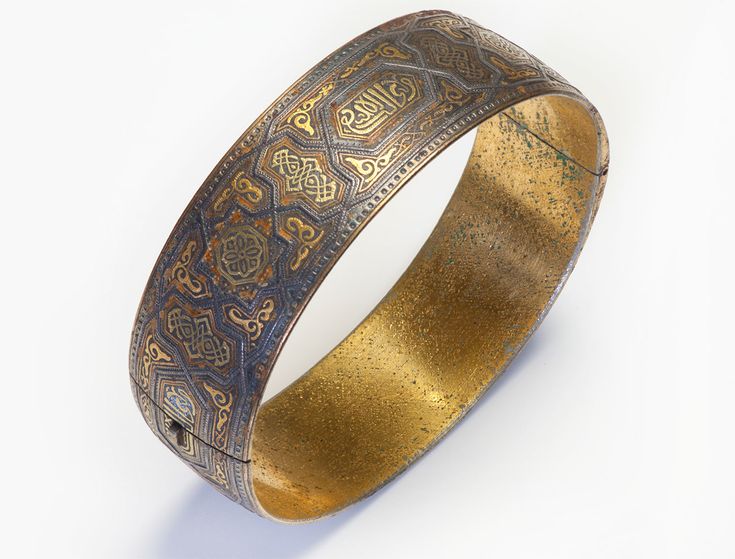 Antique Damascene Bangle Bracelet Traditional Jewelry With Decorative Band, Ornate Engraved Bangle For Ceremonial Occasions, Ornate Engraved Cuff Bracelet For Ceremonial Occasions, Ornate Gold Bracelet With Intricate Design For Ceremonial Wear, Traditional Ceremonial Jewelry With Decorative Band, Traditional Engraved Gold Bracelet For Weddings, Gold Carved Bracelets For Ceremonial Occasions, Ceremonial Gold Bracelet With Intricate Design, Elegant Carved Bangle For Ceremonial Occasions