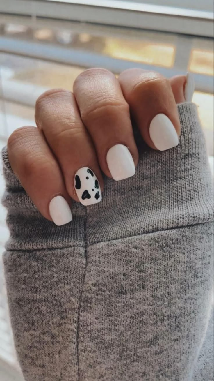 Cute Short Gel Nails Cow Print, Simple Nails Cow Print, Trendy Short Nail Designs Gel, White And Cow Print Nails, Cute Short Cow Print Nails, Short Cow Print Nails Acrylic, Cute Nail Ideas For Short Nails Simple, Basic Nails Acrylic Simple Short, Nail Designs For Short Nails White