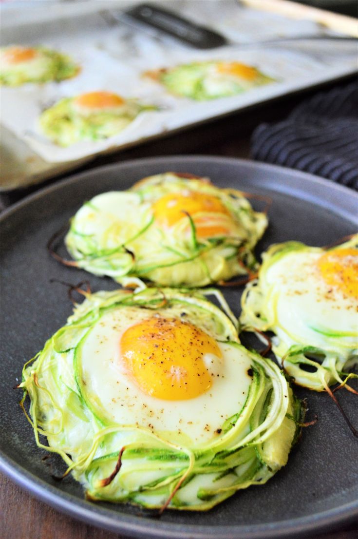 zucchini egg nests on a plate with text overlay that says weight watchers