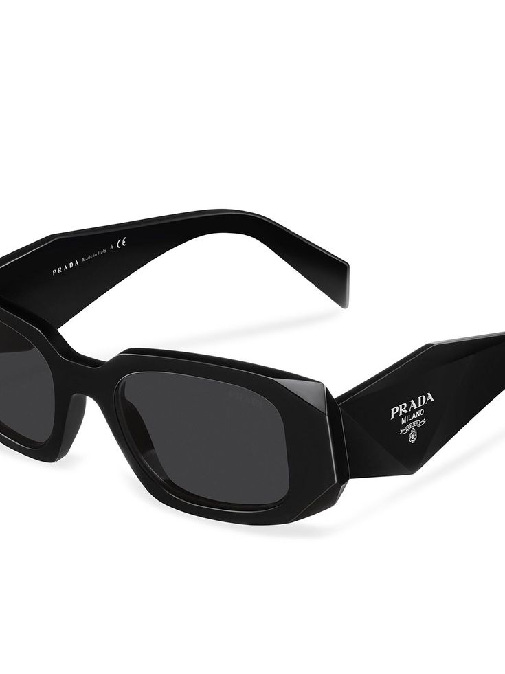 Prada Runway, Prada Glasses, Trendy Glasses, Prada Eyewear, Stylish Glasses, Trendy Sunglasses, Prada Sunglasses, Cool Sunglasses, Black Sunglasses