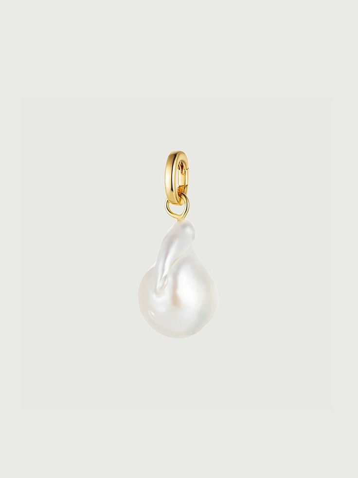 Natural Baroque Pearl Pendant Charm Luxury Baroque Pearl Charm Jewelry, Classic Baroque Pearl Charm Jewelry, Yellow Gold Baroque Pearl Teardrop Jewelry, Yellow Gold Teardrop Baroque Pearl Jewelry, Elegant Pearl Necklaces With Charms, Yellow Gold Baroque Pearl Drop Jewelry, Baroque Yellow Gold Jewelry With Pearl Drop, Baroque Yellow Gold Pearl Drop Jewelry, Luxury Yellow Gold Baroque Pearl Jewelry