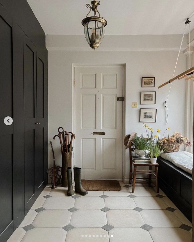 the hallway is clean and ready to be used as a mudroom or office space