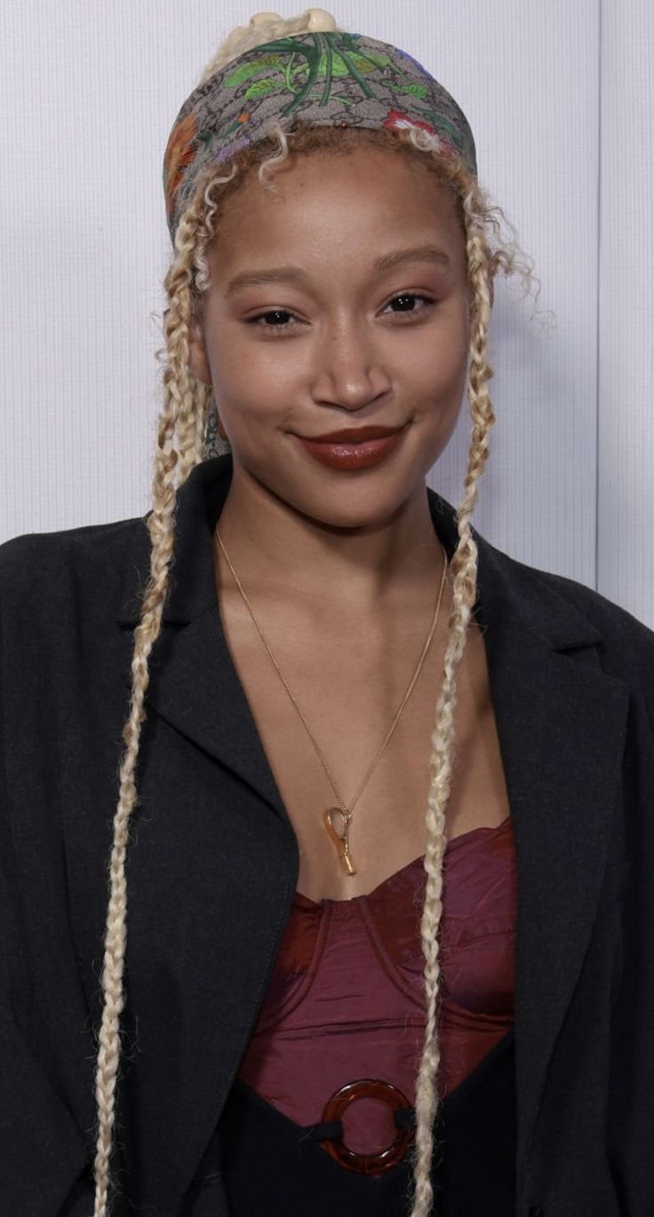 Amanda Stenberg, Amandla Stenberg, Braids With Curls, Make Up Inspo, Hair Reference, Twist Braids, Urban Outfits, Hair Inspo, Beautiful People