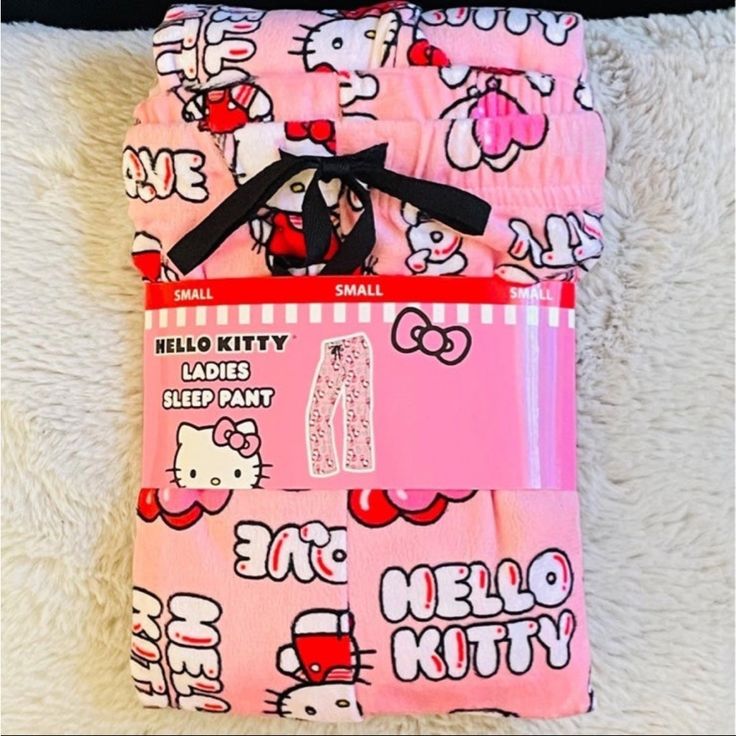 hello kitty pink pajama set