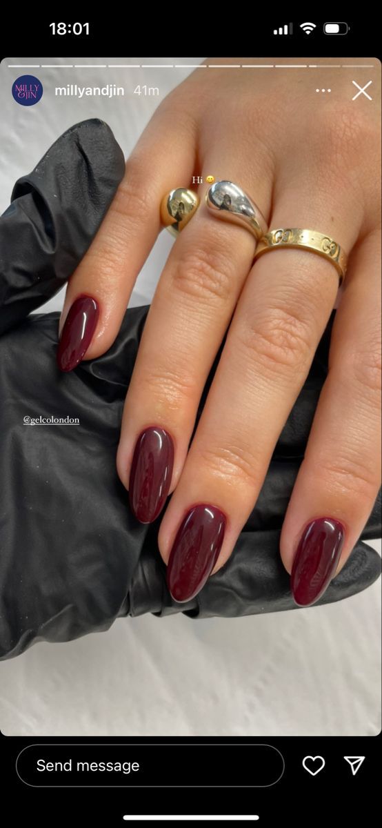 One Color Fall Nails, Wine Red Oval Nails, Nail Inspo 2024 Fall, Fall Biab Nails, Maroon Oval Nails, Deep Red Nail Color, Oval Dark Red Nails, Red Wine Almond Nails, Oval Burgundy Nails