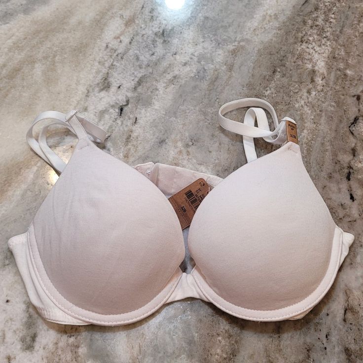 Nwt Pink Victoria's Secret White And Pink Push Up Bra With Adjustable Straps And Crisscross Option. Size 32b White Push-up Nursing Bra, White Fitted Push-up Nursing Bra, White Stretch Push-up Nursing Bra, White Stretch Underwire Nursing Bra, Spring White Full Coverage Bra, White Full Coverage Bra For Spring, Push Up Bra, Push Up, Women's Intimates