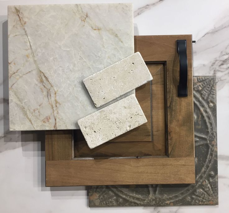 marble and wood are arranged on the wall