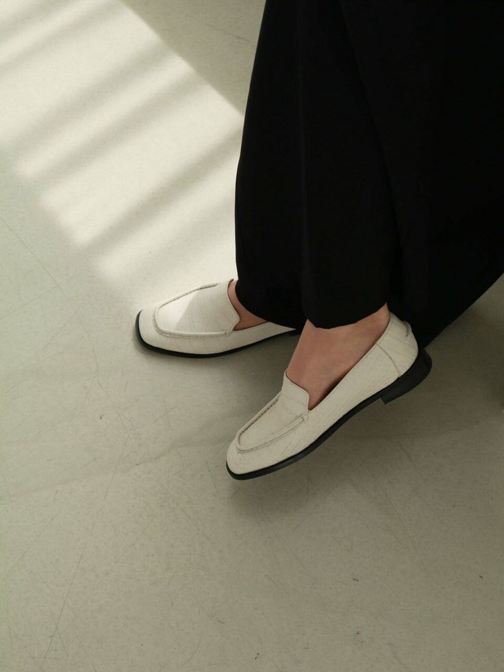 Editor's Notes23.5's shoes are inspired by women's beauty.- Light-weighted- Eye-catching stitching detail- Feminine and classic styleMeasurements(in.)- Size: KR 220MM (US 5) ~ KR 260MM (US 9)- Heel Height: 0.79in.*Fits true to size.Composition & Care- Cow leather- Outsole: rubber- Avoid direct heat and moisture- Professional cleaning is recommendedDesigner- by 23.5 Classic Round Toe Slip-ons For Spring, Classic Slip-on Leather Shoes For Spring, Chic Slip-on Leather Shoes With Stitched Sole, Spring Loafers With Branded Insole And Square Toe, Office Flats With Stitched Sole And Flat Heel, Spring Workwear Slip-ons With Stitched Sole, Chic Square Toe Loafers With Rubber Sole, Classic Flats With Stitched Sole And Medium Width, Chic Loafers With Rubber Sole And Square Toe