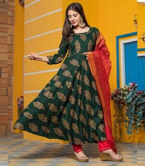 Embroidered Kurtis, Kurti Style, Cotton Kurti Designs, Cotton Kurti, Dupatta Set, 5 To 7, Leaf Green, Embroidery Fashion, Neck Pattern