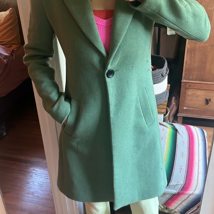 Gorgeous Brand New Green Wool House Of Harlow Overcoat. Size Small. Fitted Green Outerwear With Pockets, Casual Tailored Green Outerwear, Fitted Green Outerwear For Fall, Chic Green Outerwear With Notch Lapel, Chic Green Wool Outerwear, Chic Tailored Green Outerwear, Tailored Green Winter Outerwear, Green Notch Lapel Outerwear For Fall, Tailored Green Outerwear For Winter