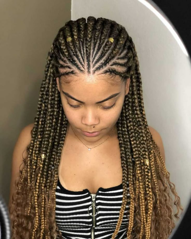 Issa Rae Cornrows, Corn Row Rasta Braids, Corn Roll Rasta Braids, Corn Row Braids Styles, African Hair Style, Corn Roll Hair Styles, Summer Cornrows, Nurse Hair, Hair Stail