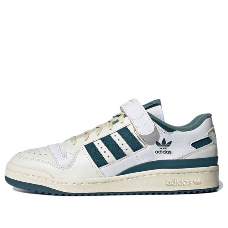 Adidas originals Forum 84 Low OG Noble Green GX4536 Copenhagen Clothes, Shell Glasses, Forum Low, Adidas Forum, White Shoes Sneakers, Limited Edition Sneakers, Style Sportif, Green Sneakers, Hype Shoes