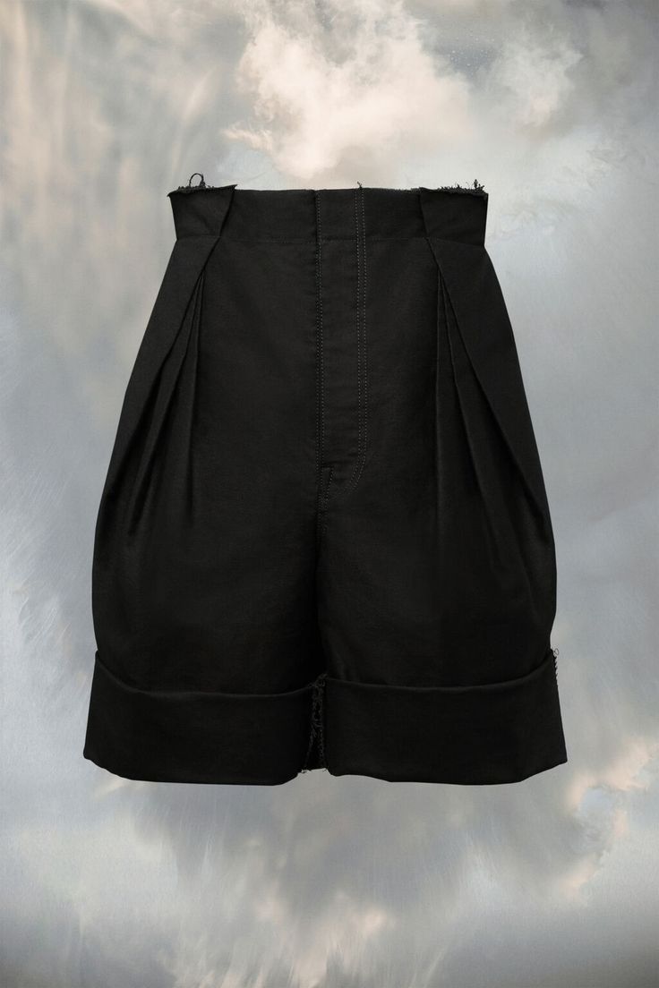 Chic Cotton Bermuda Shorts With Belt Loops, Knee-length Cotton Bermuda Shorts With Belt Loops, Chic Bermuda Cotton Shorts, Cotton Bermuda Shorts For Work, Bermuda Cotton Shorts For Workwear, Cotton Knee-length Shorts With Belt Loops, Cotton Bermuda Shorts With Belt Loops, Chic Cotton High-waisted Bermuda Shorts, Chic High-waisted Bermuda Cotton Shorts