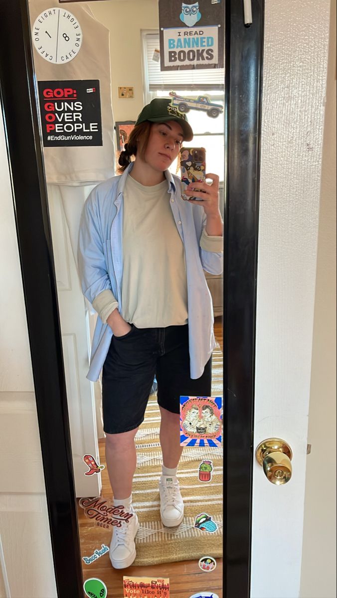 masc lesbian fall outfit Lesbian Fall Outfits, Masc Lesbian, Lesbian Outfits, Fall Fit, Banned Books, Warm Autumn, Fall Outfit, Fall Outfits, Mask