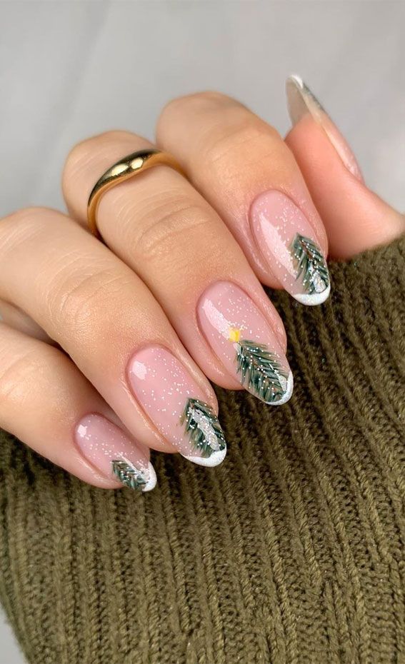 15 Instagram Worthy Christmas Nails - Love and Marriage Christmas Tree Nail Designs, Nail Art Noel, Christmas Tree Nails, Unghie Nail Art, Tree Nails, Holiday Nail Art, Nail Swag, Festival Nails, Xmas Nails