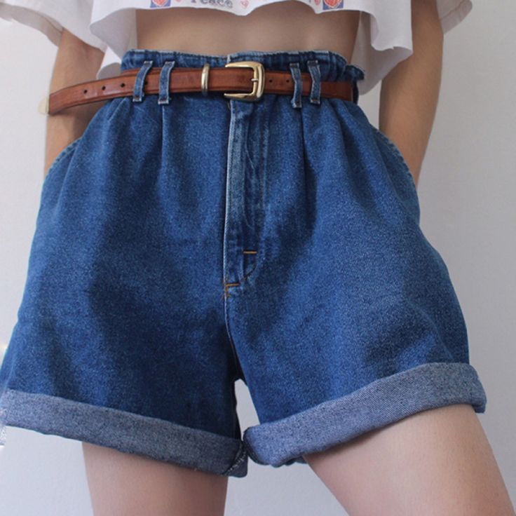 Thrift Style, Casual Denim Shorts, Summer Shorts Denim, Balloon Pants, Short Women Fashion, Cottagecore Outfits, Soft Dramatic, Fashion Bottoms, Birthday Stuff