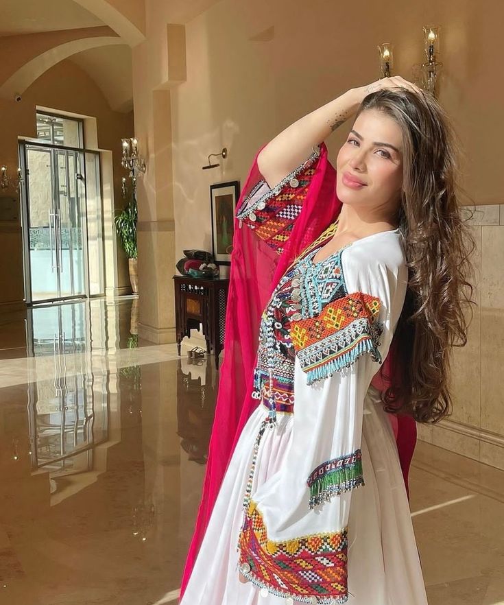 White Afghan Dress, Pathani Frock, Afghani Culture, Afghan Beauty, Afghani Dress, Afghani Clothes, Afghan Dress, Afghan Girl, Afghan Clothes