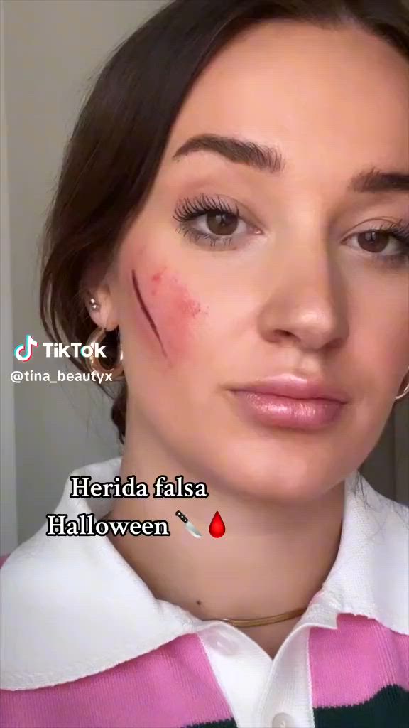 This contains an image of: maquillaje halloween mujer