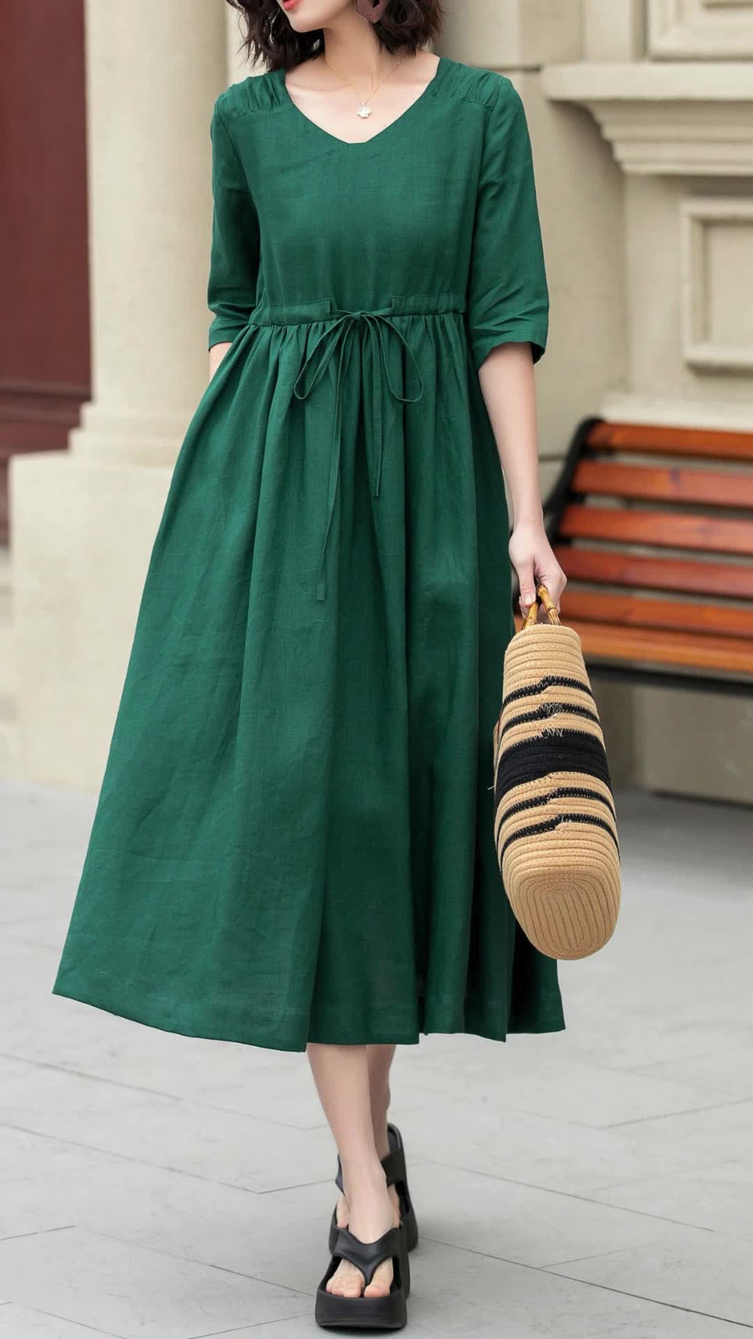 Elegant emerald green midi linen dress featuring a figure-enhancing drawstring waist, ideal for various summer events! Elevate your summer style effortlessly. 🌼 

SKU 4969 

#LinenFashion #GreenOutfit #WaistCinching #LinenDress #Xiaolizi