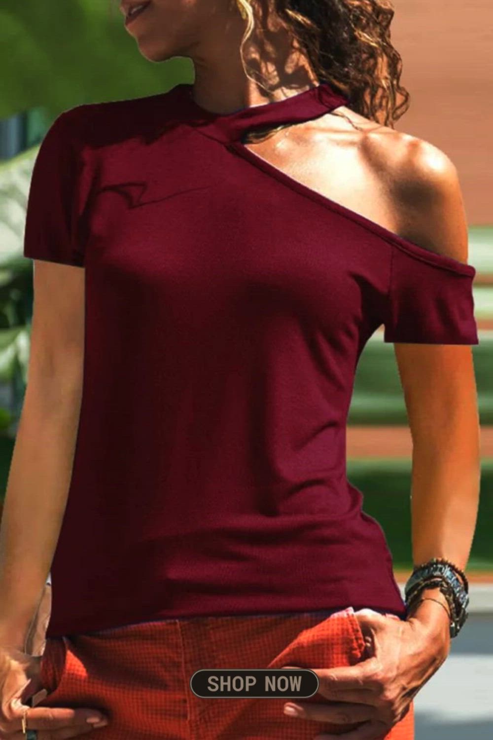 Embrace casual chic with the Casual Solid Asymmetrical O Neck T-Shirt. Its asymmetrical design adds a modern twist to the classic O-neck style. Crafted for comfort and versatility, this shirt effortlessly elevates your casual wardrobe, providing a stylish and relaxed look for various occasions.