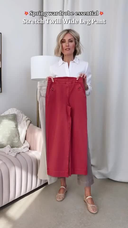 This contains an image of: 🔥6 PACKS ONLY $24.99 (All Colors)🔥Stretch Twill Cropped Wide Leg Pant