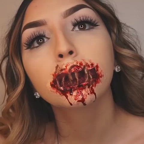 This contains an image of: SPOOKY HALLOWEEN MAKEUP LOOK IDEA TUTORIAL 