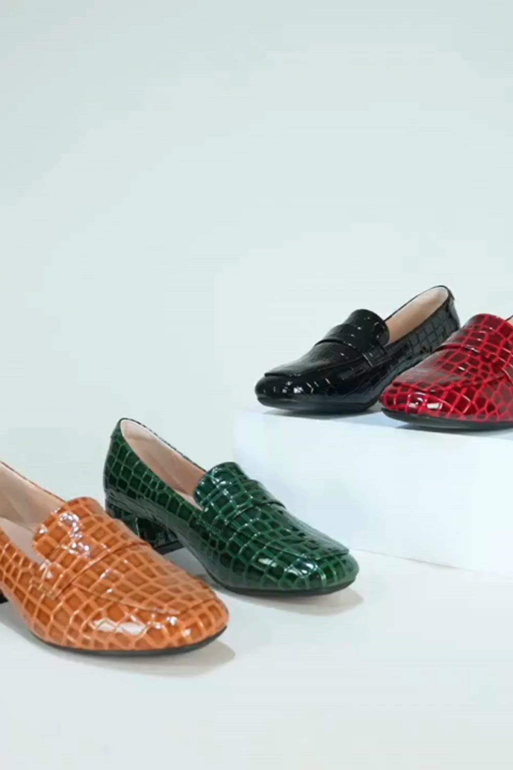 Women's Crocodile Pattern Loafers - Fashionable Square Toe Low Heel Slip-On Work Shoes