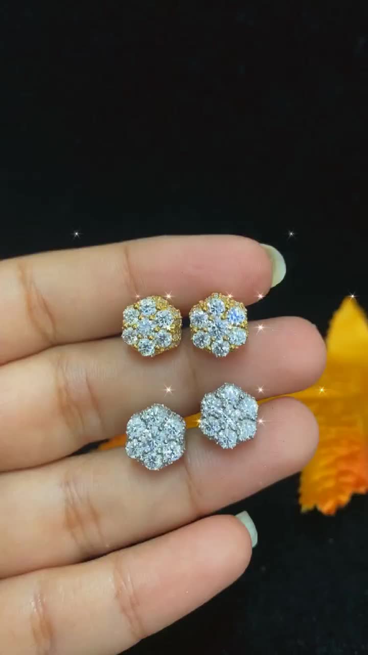 King of Bling's Men's/Women's 925 Silver White 2.00ct VVS 'D' Moissanite Floral Stud Earrings
SKU:21083W
https://kingofblings.com/products/king-of-blings-mens-womens-925-silver-white-2-00ct-vvs-d-moissanite-floral-stud-earrings?_pos=1&_sid=db5bc152f&_ss=r
#IndependenceDay #4thofJuly #America #USA #RedWhiteBlue #Fireworks #Freedom #StarsAndStripes #July4th #Patriotic