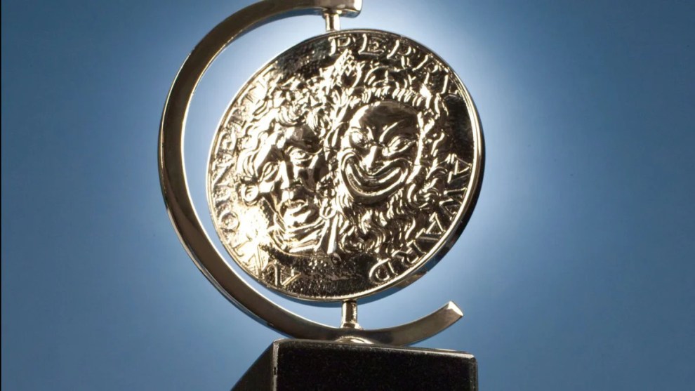 tony-awards-statue