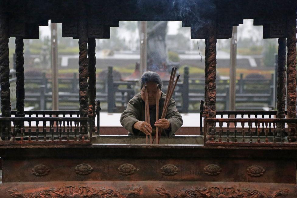 Incense at Xi Jiang temple