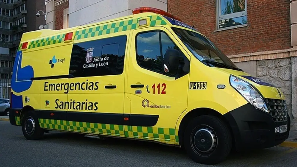 Una imagen de archivo de la ambulancia de Emergencias Sanitarias en Valladolid.