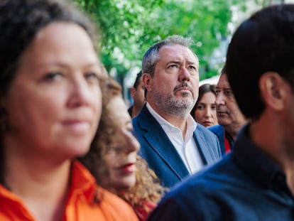 El secretario general del PSOE de Andalucía, Juan Espadas, atiende a la reunión del Comité Federal del PSOE, en la sede federal del PSOE, a 7 de septiembre de 2024, en Madrid (España)