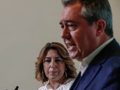 Susana Díaz y Juan Espadas, en la sede del PSOE andaluz, en Sevilla, en junio de 2021.