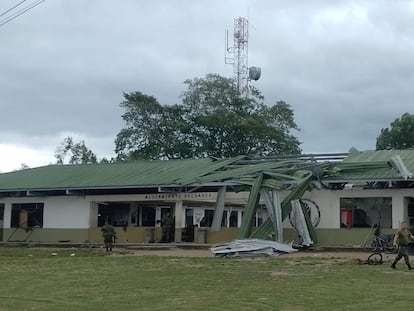 Base militar afectada por el ataque con explosivos, en Puerto Jordán (Arauca), el 17 de septiembre de 2024.
