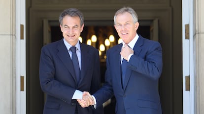 José Luis Rodríguez Zapatero recibe a Tony Blair en La Moncloa, en junio de 2011.