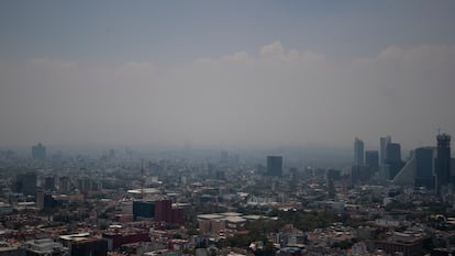 La Ciudad de México en medio de la contingencia ambiental atmosférica por ozono, el 16 de mayo de 2024.