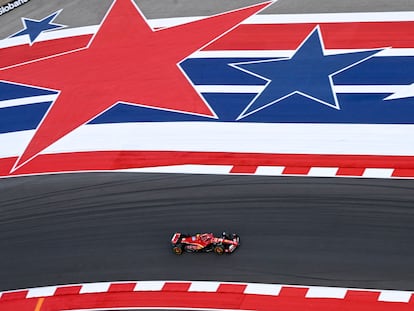 Carlos Sainz durante la clasificación para la carrera al sprint del GP de Estados Unidos de Fórmula 1