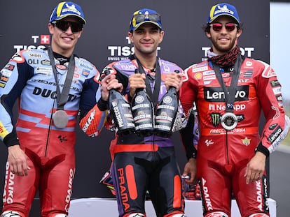 Marc Márquez, Jorge Martin y Enea Bastianini celebran en el podio después de la carrera Sprint de MotoGP del Gran Premio de Australia