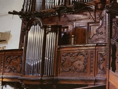 La música d’orgue permet una entrada d’encantament infantil