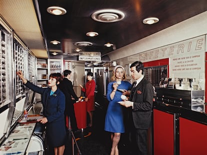 El restaurante en autoservicio Grill-Express, que existió en los trenes franceses durante los años setenta.