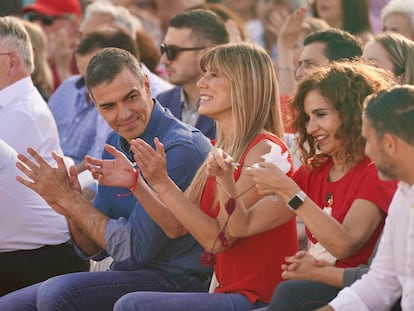 Mitin del PSOE en Benalmádena (Málaga) al que acudió Begoña Gómez, la esposa del presidente del Gobierno.