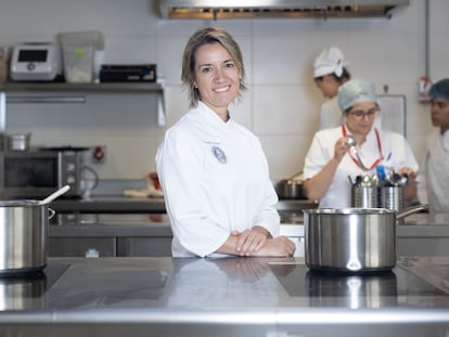 Xandra Luque, en la cocina de la Clínica Universidad de Navarra, en Madrid.