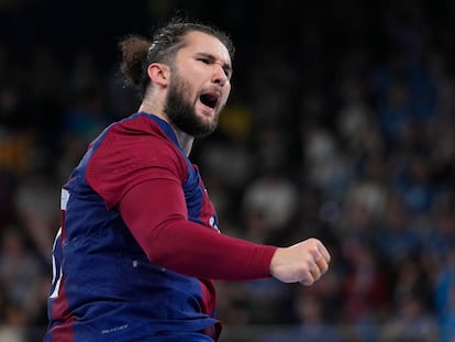 Luís Frade celebra un gol durante el partido de vuelta de los cuartos de final de la Liga de Campeones entre el Barça y el PSG.