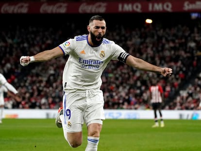 Benzema celebra su primer gol en San Mamés.