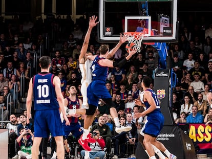 Vesely lanza ante Tavares.