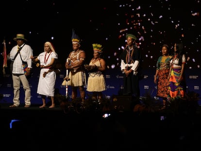 Acto cultural ‘Del agua y de la tierra’ durante la ceremonia de inauguración de la COP16, este domingo en Cali, Colombia.